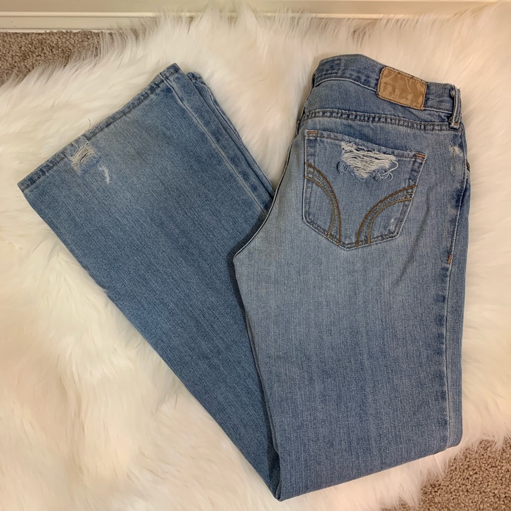 2️⃣/2️⃣0️⃣Hollister light wash distressed jeans